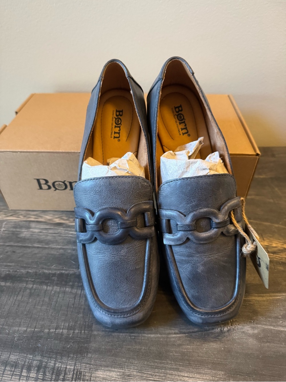 Born Belmont Navy Leather Loafers Women’s Size 8.5
